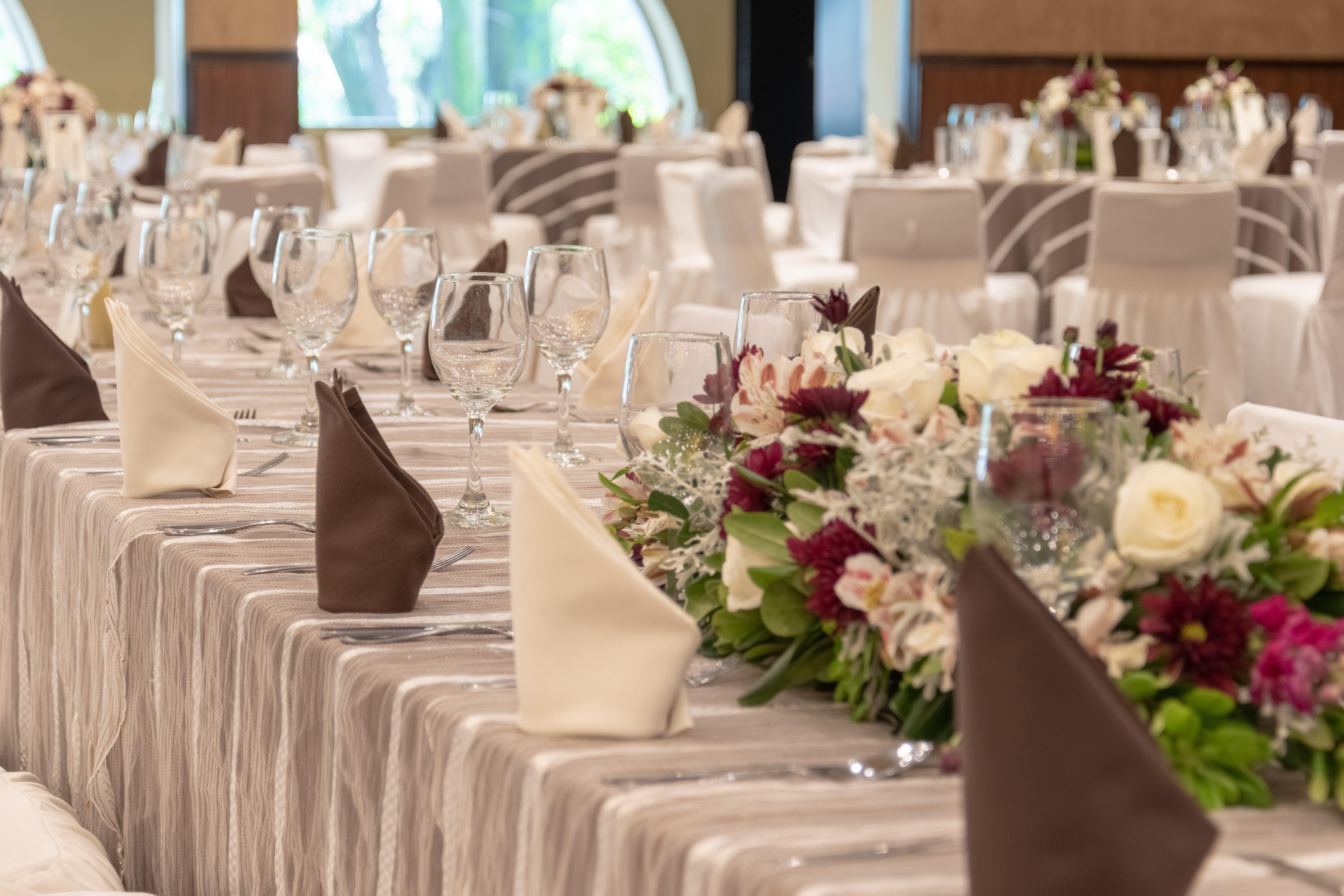 Holiday Inn Guadalajara Expo Plaza Del Sol By Ihg Zapopan Restaurant photo